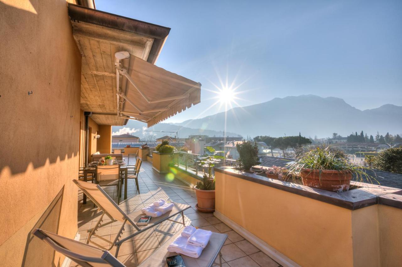 Antares150M From The Lake - Happy Rentals Riva del Garda Exterior photo